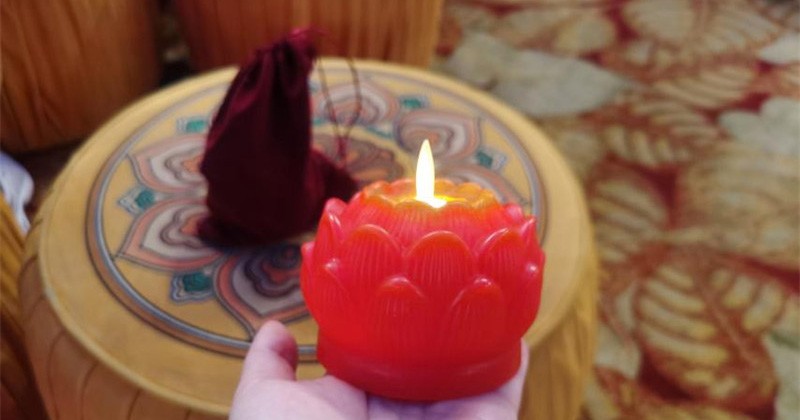 金蛹科技用電子心燈點亮寺院科技之光